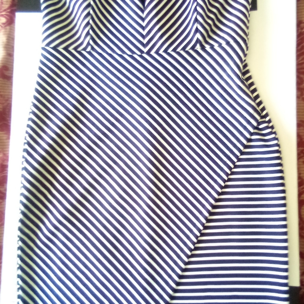 Dress 👗 - Picture 5 of 7